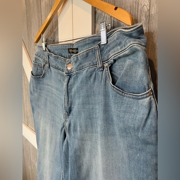 WJ2. LEE LEGENDARY STRAIGHT JEAN:ANCHOR REGULAR FIT STRAIGHT LEG MID RISE 20W - Picture 2 of 6